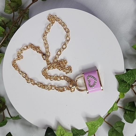 Gold Chain and Purple Padlock Pendant with Heart New - Picture 6 of 6